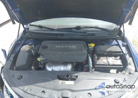 2015 Chrysler 200 Limited z USA, uszkodzony, nr VIN 1C3CCCAB0FN559120